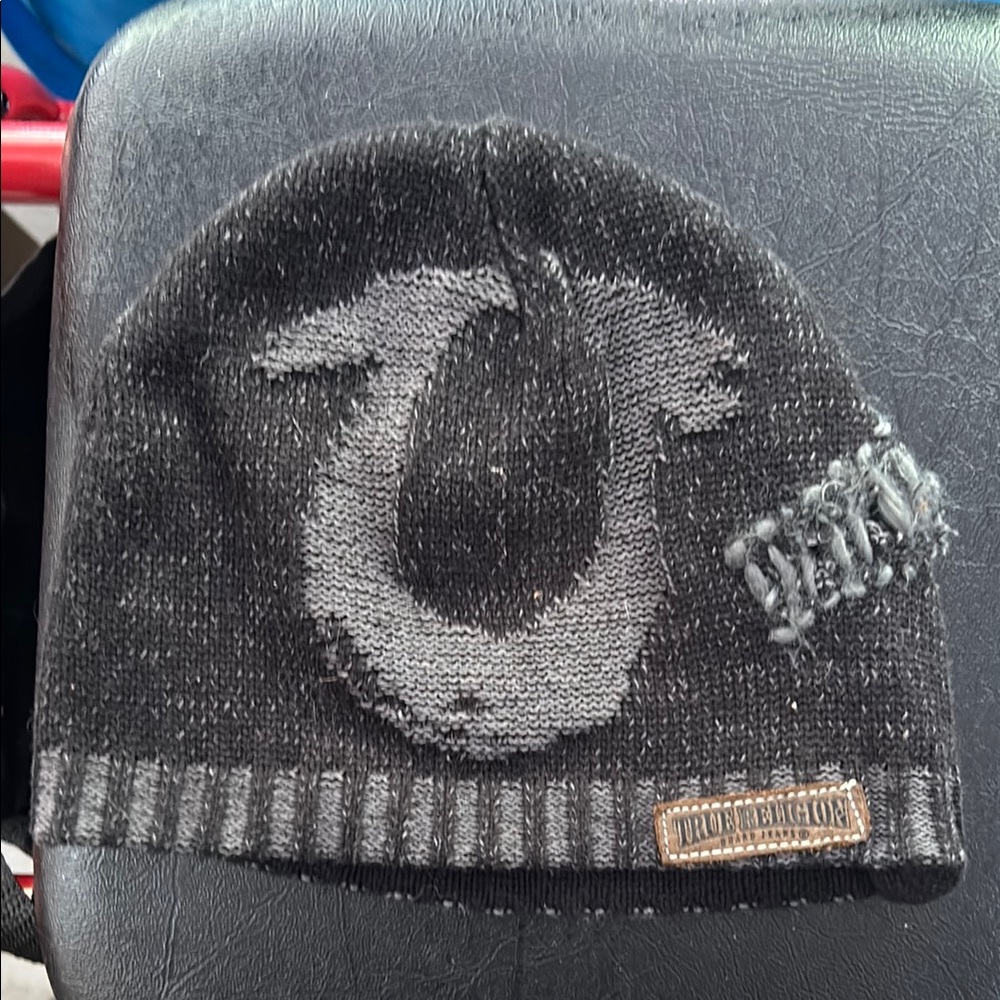 True Religion Black and Gray Ribbed Knit Hat